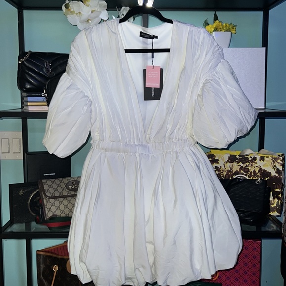 PrettyLittleThing Dresses & Skirts - Petite White Puff Dress